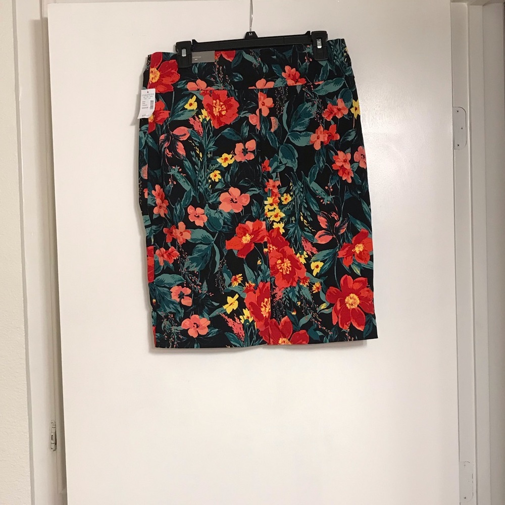 Maurices floral skirt